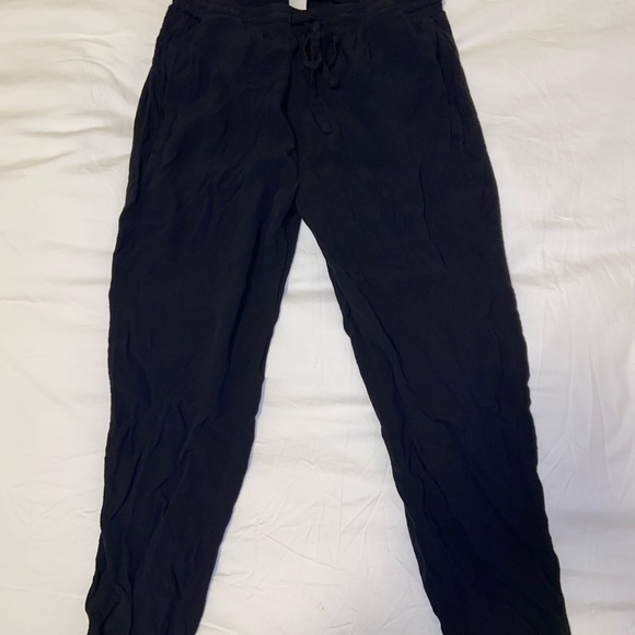 H&M Pants - Joggers with black pin stripe down side